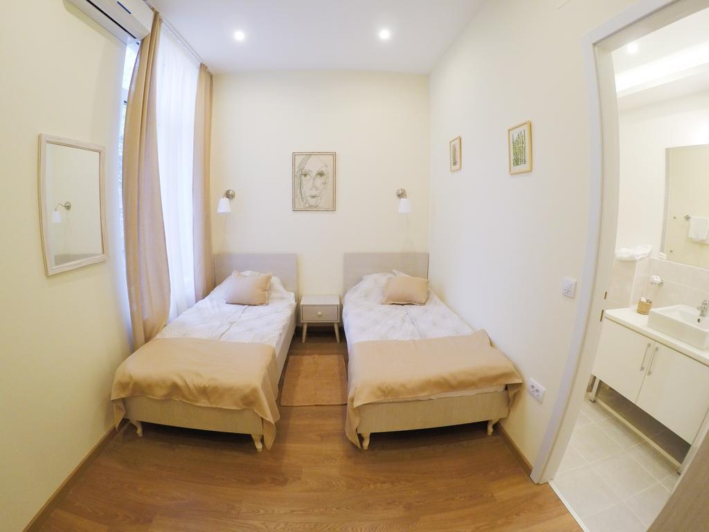 Bed&Breakfast Kod Smilje Beograd Phòng bức ảnh
